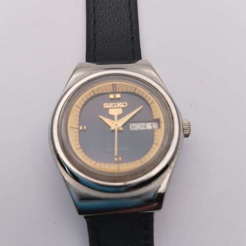 Seiko Wrist Watch AZ-215 - Tawakkal Watches