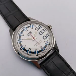 Pilot top wrist watch