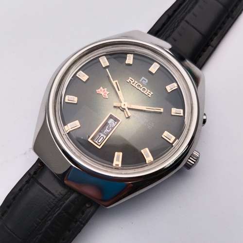 Ricoh Automatic Beautiful Wrist Watch AZ-934