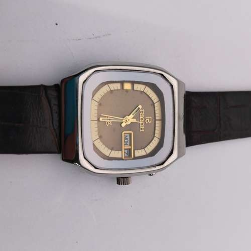 Ricoh Automatic Beautiful Wrist Watch AZ-1529