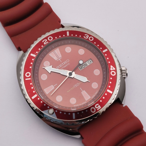 Seiko diver clearance red